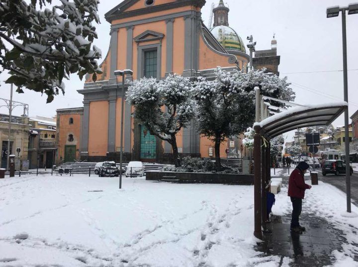 NEVE GIUGLIANO PIAZZA