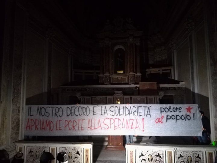 potere al popolo chiesa per senzatetto