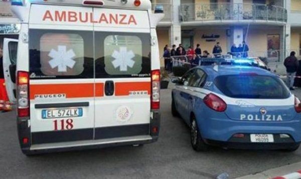 bambino cade dal balcone a castellammare