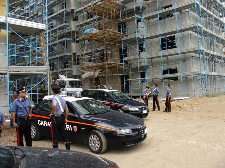 racket cantieri vomero piazza ottocalli napoli arresti