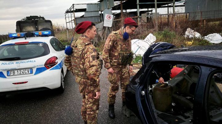 sequestro auto roghi giugliano