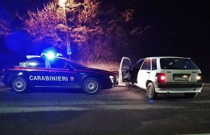 carabinieri casal di principe arresti ladri via bari