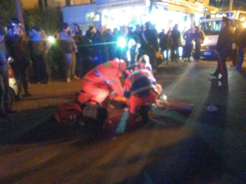 morto malore piazza dei martiri napoli