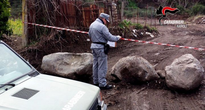 parco nazionale vesuvio rifiuti speciali interrati