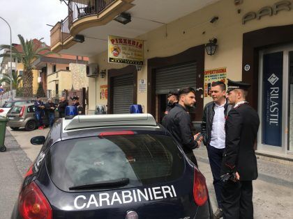 Carabinieri sul posto