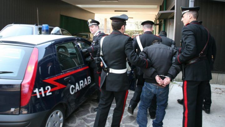 melito arrestati quattro per spaccio