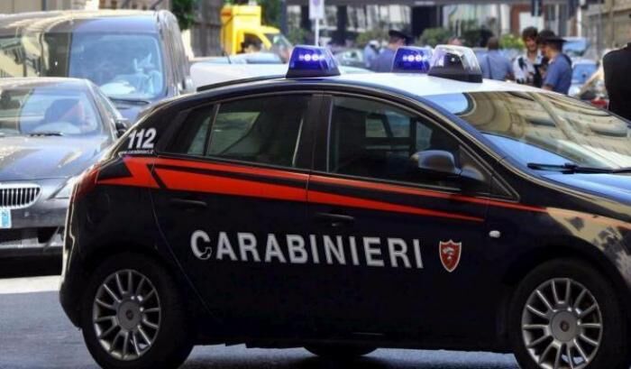 piacenza donna uccisa da marito a coltellate