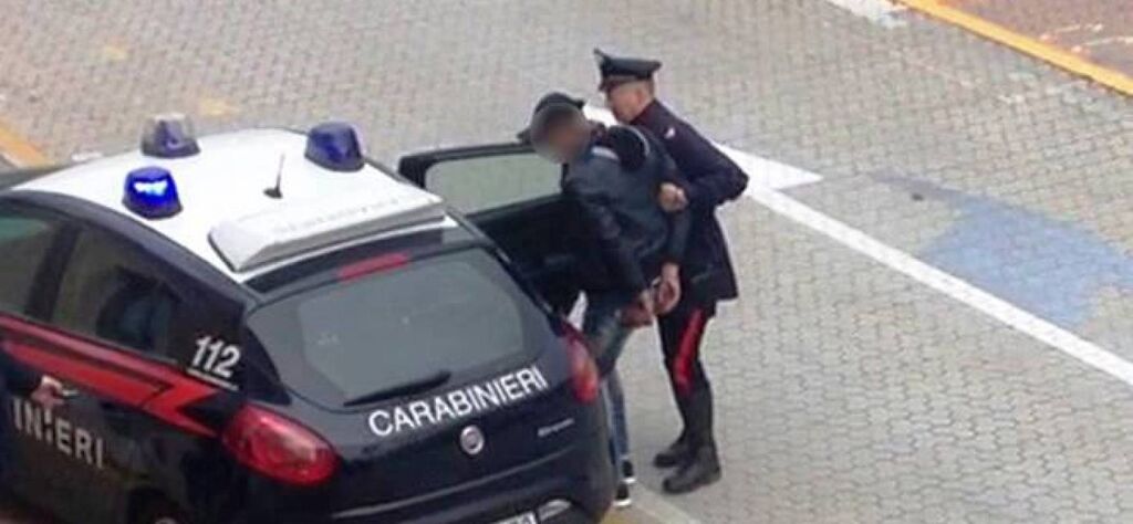 arresti spacciatori giugliano marano