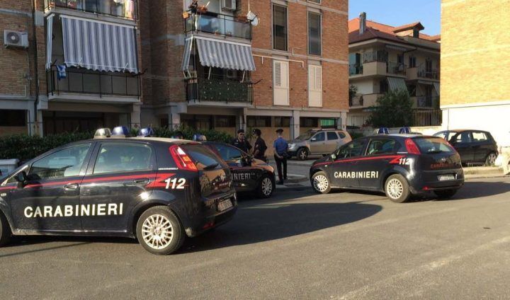 blitz palazzine carabinieri giugliano 22 giugno