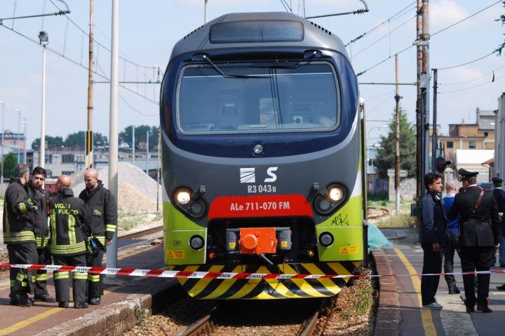 cascina investita treno morta