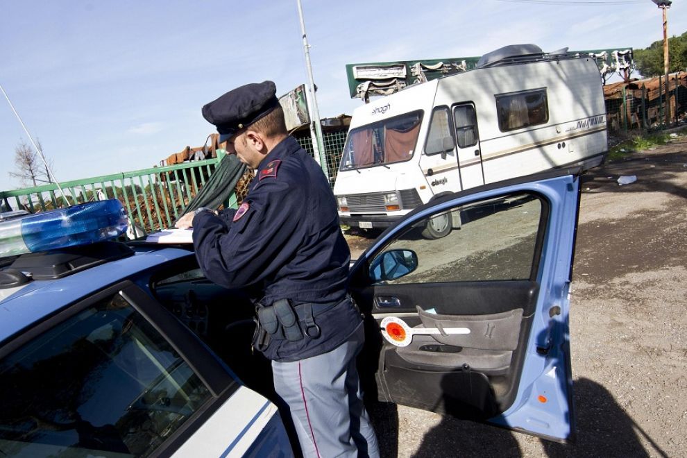 rom arrestati giugliano