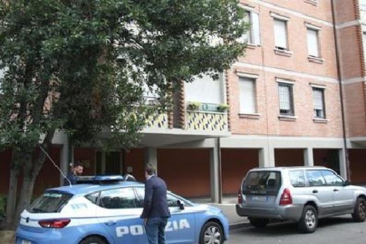 afragola blitz condominio droga proiettili