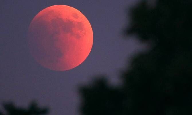 luna rossa domenica 20 gennaio