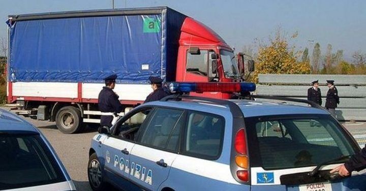 rapinatori camion napoli arrestati