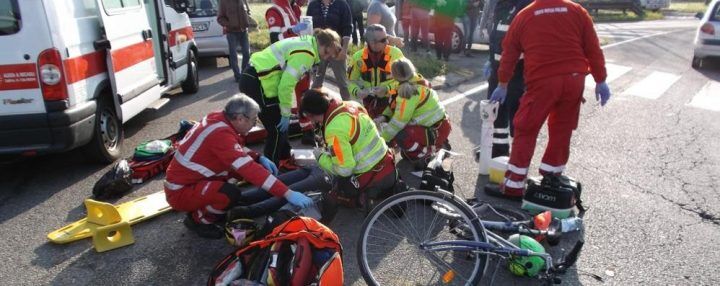 domicella morto ciclista via mazzini