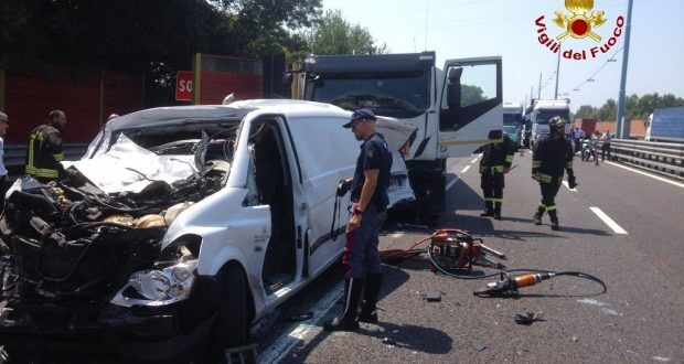 incidente a23 udine palmanova morto