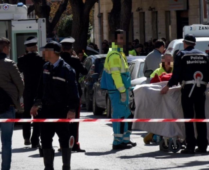 napoli gambizzato spari