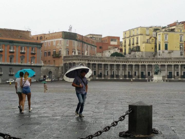 napoli pioggia