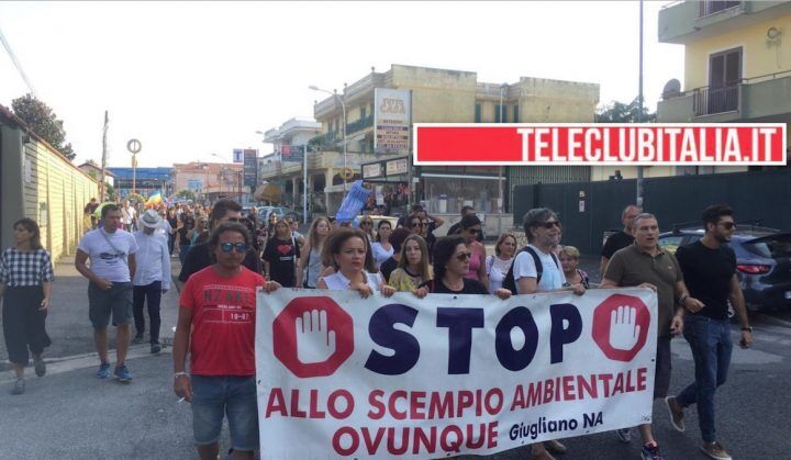 corteo giugliano