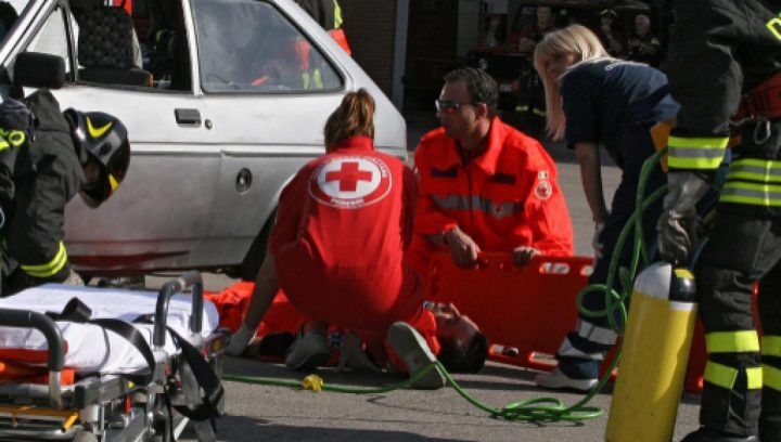 17 anni precipitato mugnano festa sacro cuore