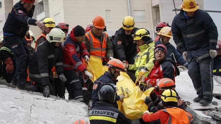 terremoto albania pompieri italiani