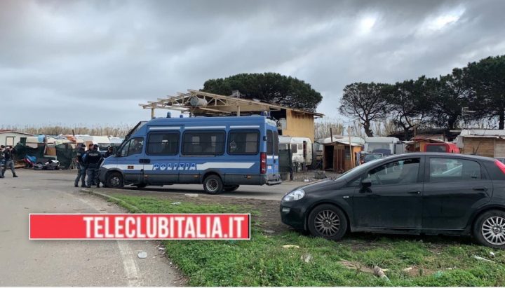 blitz campo rom via carrafiello giugliano polizia