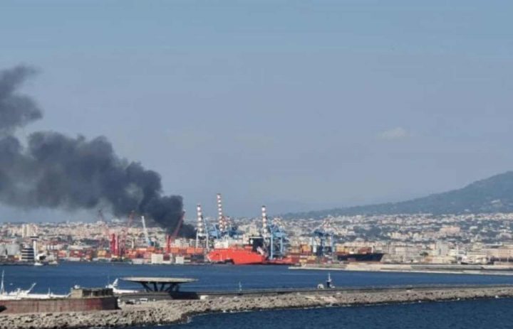 incendio napoli