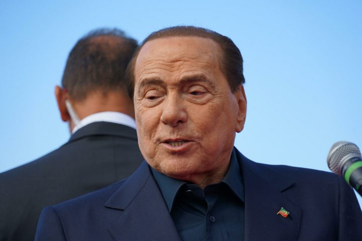 berlusconi positivo