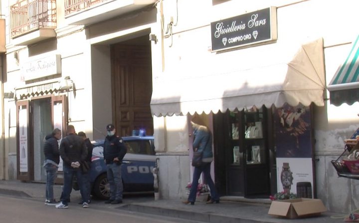 sparatoria giugliano via colonne