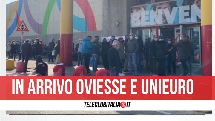 vertenza auchan riassunti dipendenti in esubero mugnano giugliano