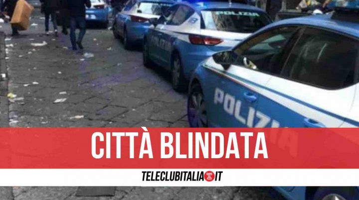 napoli controlli polizia in città