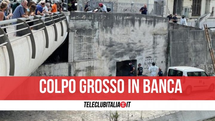 salerno colpo banca banda del buco