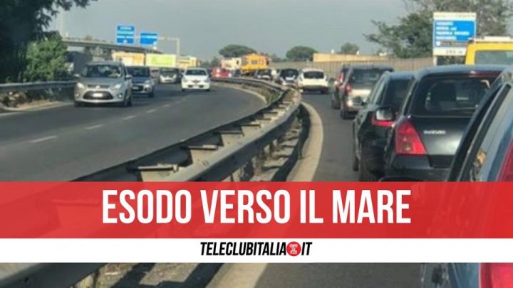 traffico in tilt domiziana asse mediano weekend luglio