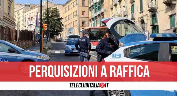 secondigliano polizia controlli