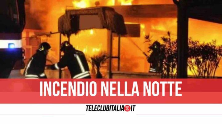 napoli pub incendio