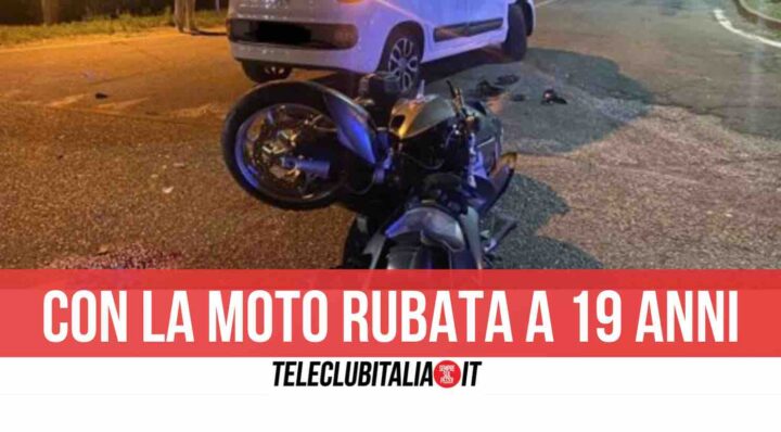 napoli inseguimento moto rubata polizia