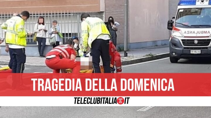 morto afragola infarto corso vittorio emanuele