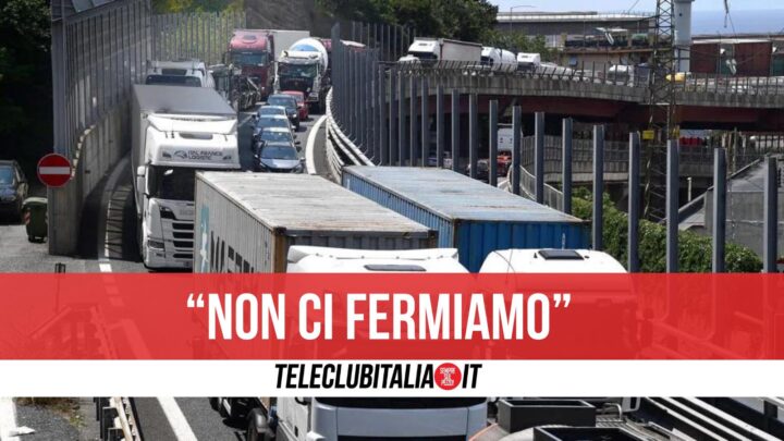 protesta tir camion autotrasporti campania 5mila mezzi fermi marzo