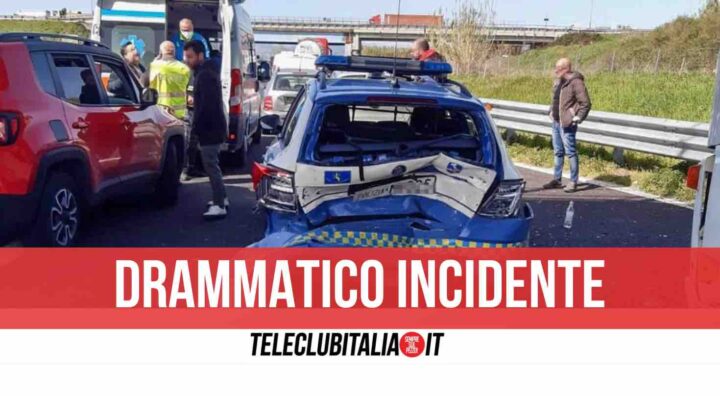 incidente a1 auto contro volante polizia