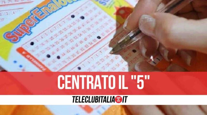 giugliano superenalotto centrato il 5