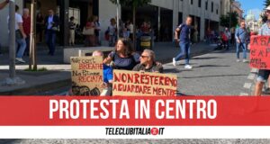 protesta impianto ecoballe giugliano corso campano