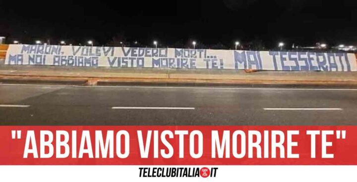 Napoli, lo striscione della vergogna contro Roberto Maroni