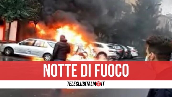 frattaminore auto a fuoco via palermo