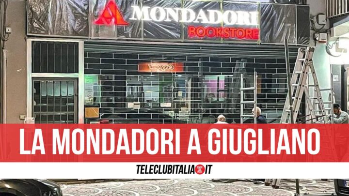 mondadori a giugliano