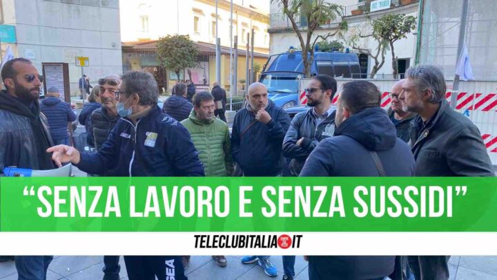 protesta vigilini giugliano