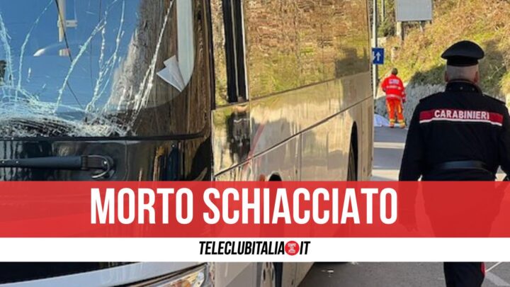 tramonti morto schiacciato autobus 44 anni