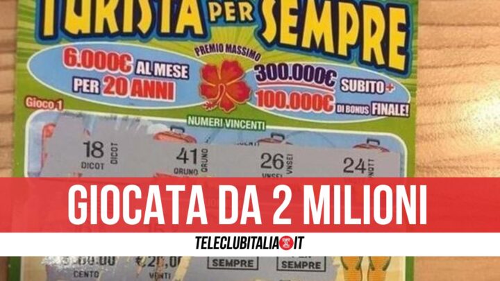 turista per sempre napoli 2 milioni di euro