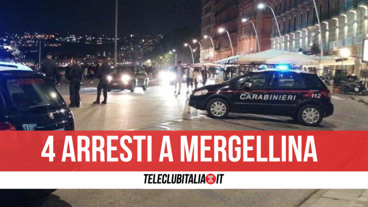 mergellina arrestati pistola in auto