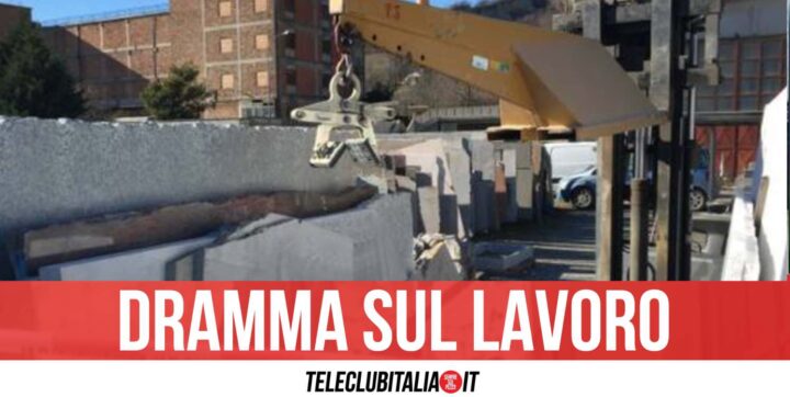 Incidente sul lavoro nel napoletano, operaio colpito da lastra di marmo