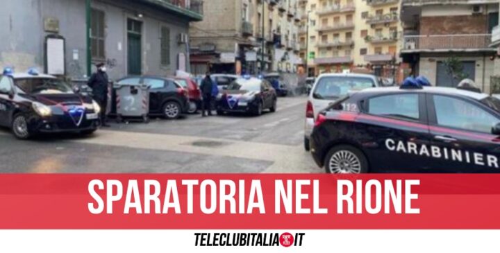 Agguato a Napoli, 39enne ferito alla schiena a colpi di pistola